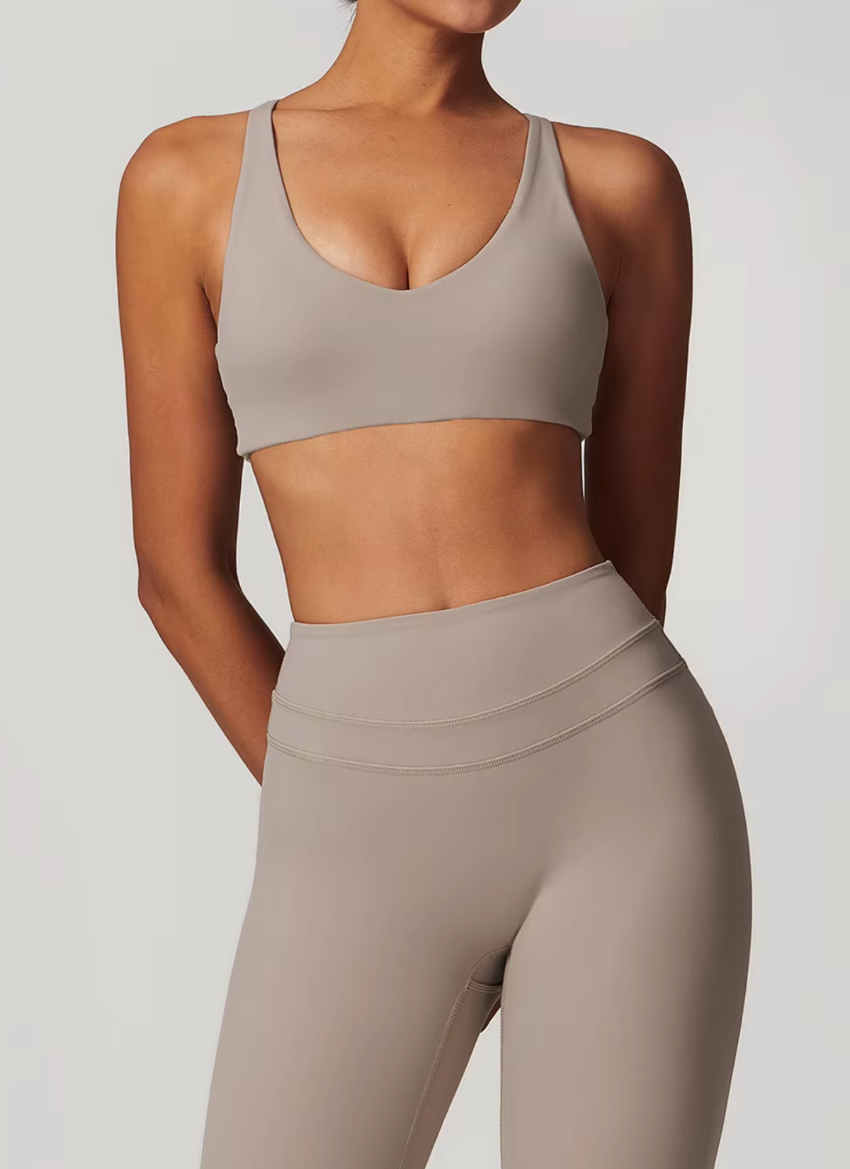 Studio Sports Bra - Sandstone
